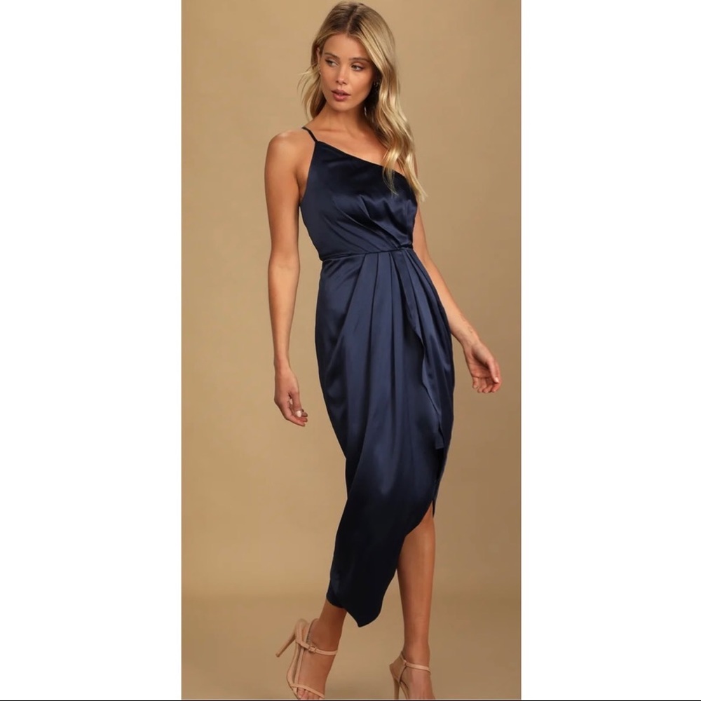 NWT Lulu’s Law of Attraction Navy Blue One-Shoulder Asymmetrical Midi Dress